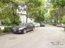 此房两房朝南,户型方正,厨卫朝北,精装,诚心出售