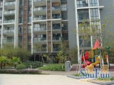 台商大厦旁边精装单间首付款低住宅性质