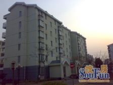 带阁楼大两房,可做5房,适合大家庭,低总价