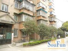 单价两万出头的电梯房 心动就赶紧行动