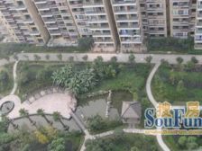 南滨路旁,2梯2户,小高层,朝中庭。住家清净。