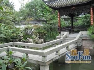 芙蓉古城紫霄园5室1厅东南