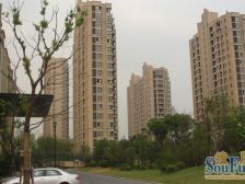 带露台,带产权车位 近地铁,精装,满五,采光好 必看好房