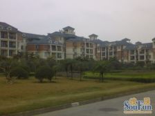 小型独幢别墅,位置靓,交通便利,出入方便