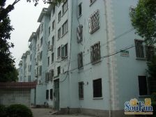 低楼层,采光好,通风好,房东诚意出售