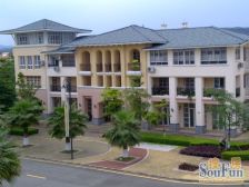 空气清新,环境优美,毛坯房可塑性强