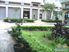 小区密度低,配套成熟,适合一家老小居住