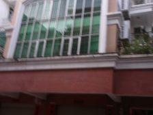 火车站旁 边位 70年产权 位置好 带阳台