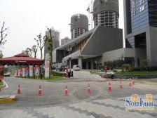 轻轨房,交通方便,业主诚心卖,生活配套方便