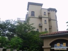 此别墅是满五唯一。装修好,可以直接拎包入住