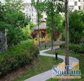 新出一楼带花园,居中湖景位,鸟语花香,安静宜居,总价诚心能谈