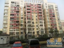 新出+江月路+二街坊+电梯大三房+业主诚意出售