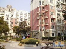 精装修2房,拎包入住,出行方便,报价可谈的