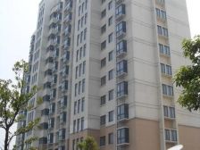电梯大三房,户型方正,空间大适合居住