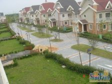 美兰湖双拼别墅出售,位置好 房东诚心出售 看房方便