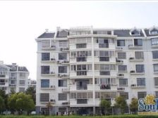 此房已经满五年了 边套好楼层南北通格局 看河