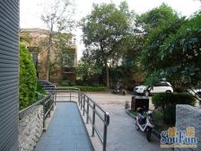 石竹望景台8期4房2厅2卫朝南中楼层