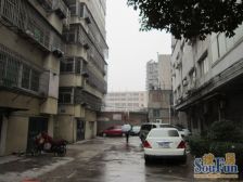 洪都大院二区 南北通透,采光好 装修好,环镜优美 近地铁 视野好,诚心出售