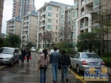 碧河花园复式三层大单位,带空中花园,三代同堂