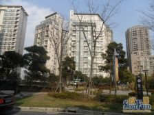 9号线台儿庄路地铁口精装大平层,配套全,价格可沟通