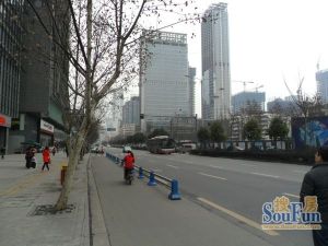 喜年广场1室0厅东