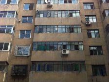 此房位置优越,户型方正,小区物业管理严格,采光好