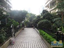 石龙新城区,三层复式4房2厅4卫,自带大平台