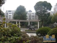 复式 地铁口小区 环境优美 出行便利 诚意出售 看房有钥匙