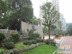 三重星都心1/4号线双地铁电梯2居室中高楼层诚心卖