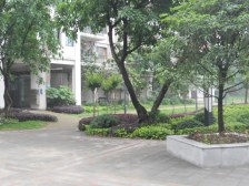 六公里轻轨站旁 精装装修两房 楼层视野好