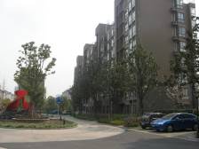 9-18地铁口。09小区。满⑤ 年。小户型房源。