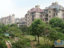 内环花园洋房,客厅挑高6米顶复户型,含两个大露台。