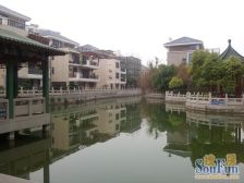 古龙居住公园 9室1厅 东南