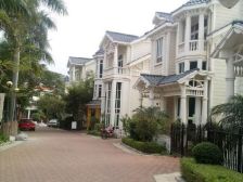 环东海域精装联排别墅 格局方正 采光充足