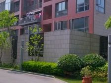 大客厅,户型方正,业主诚意出售。