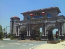 众森红谷一品 南北通透,采光好 周边匹套完善,,出行方便