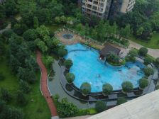 汽博清水跃层 近轻轨 融创物业 配套成熟 诚心出售