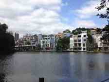 湖边别墅,视野好,通风采光好,价格更好