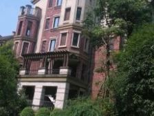 4房3卫 带前后花园140平 端户 带地下室全采光