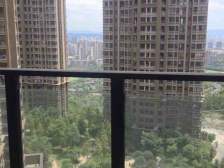 两梯三户,龙湖物业,轻轨站300米,看中庭四代宅