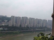 雍江苑中间楼层两居室,业主诚心出售。