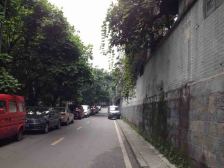 轨道三号线旁边,10号线200米 配套好出门方便