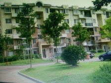 非顶非底,临河位置,精装修户型方正,接受置换