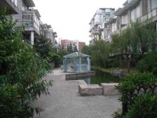 张江集团精装修叠加四房带院子 业主诚意出手 价格可谈