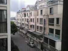 别墅小区中的多层洋房,复式楼中楼,看房有钥匙