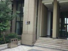 照母山万科品质精装修的大两房生活便捷近光环