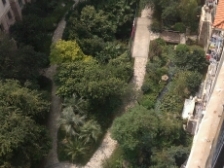 世纪风情一期 南北通透,采光好 装修好,环镜优美 视野好,诚心出售