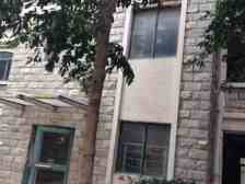 居住主题大别墅 上下四层 带院子