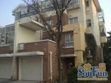 刚需大三房,可住一家三代,小孩可以上东华,楼层好