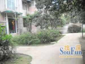 华阳佳苑4室2厅西南
